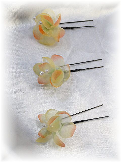 S-1035　洋花とパールのヘアUピンＬ３本セット
