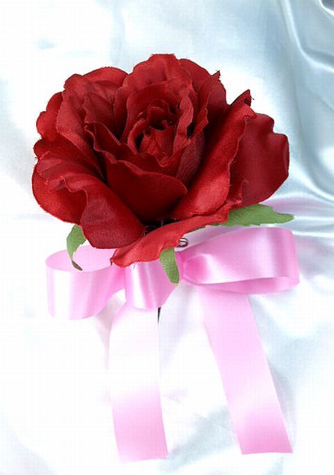 シルクローズのコサージュ（レッド）